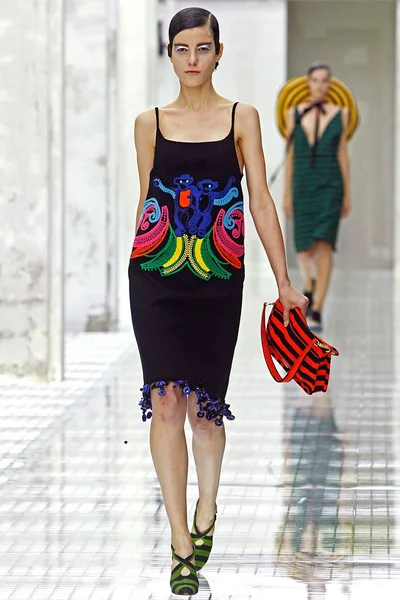 Look 29